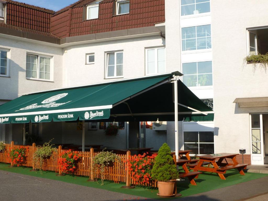 Penzion Senk Pardubice Exterior foto